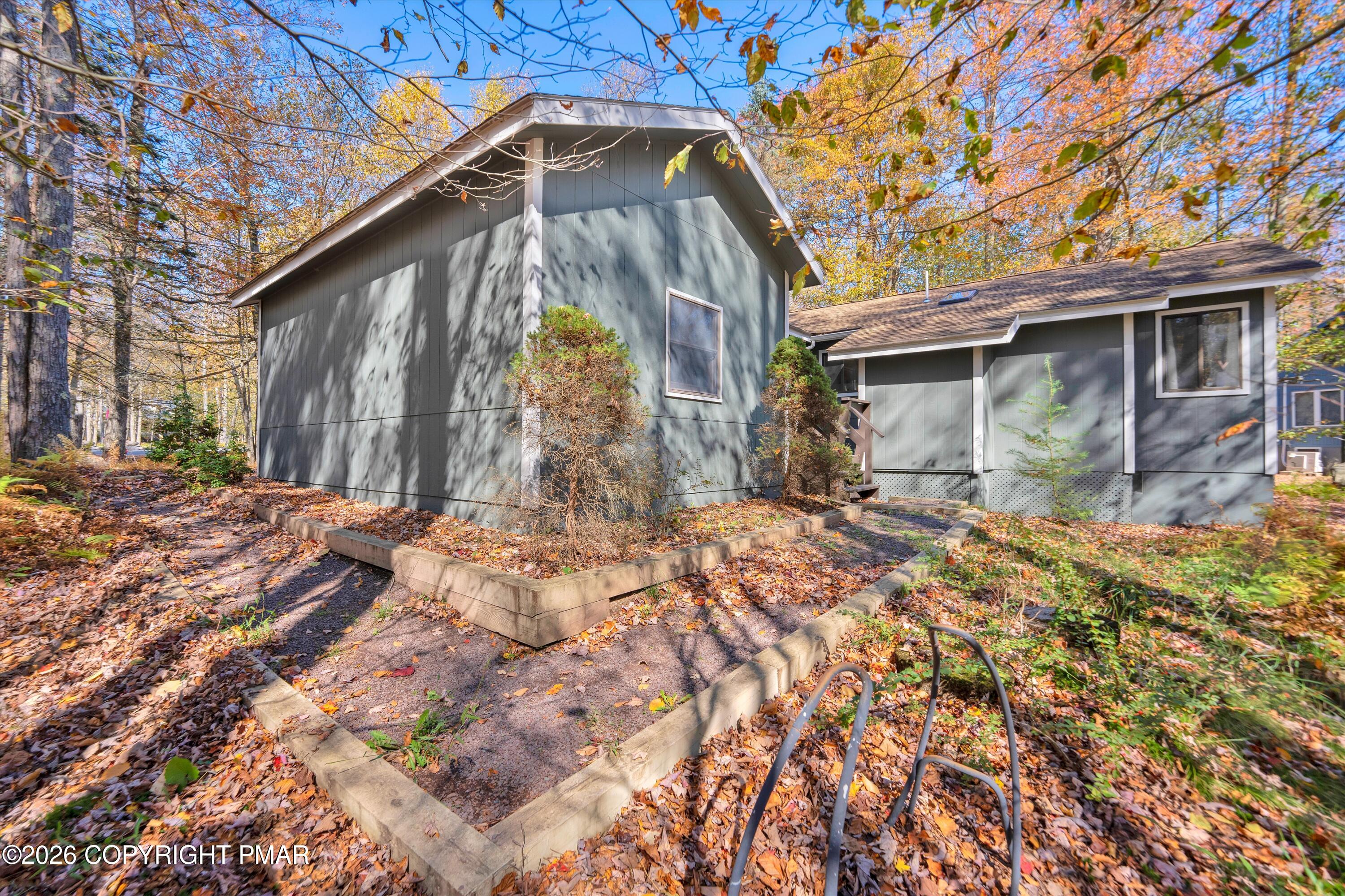6 Ingrid Drive