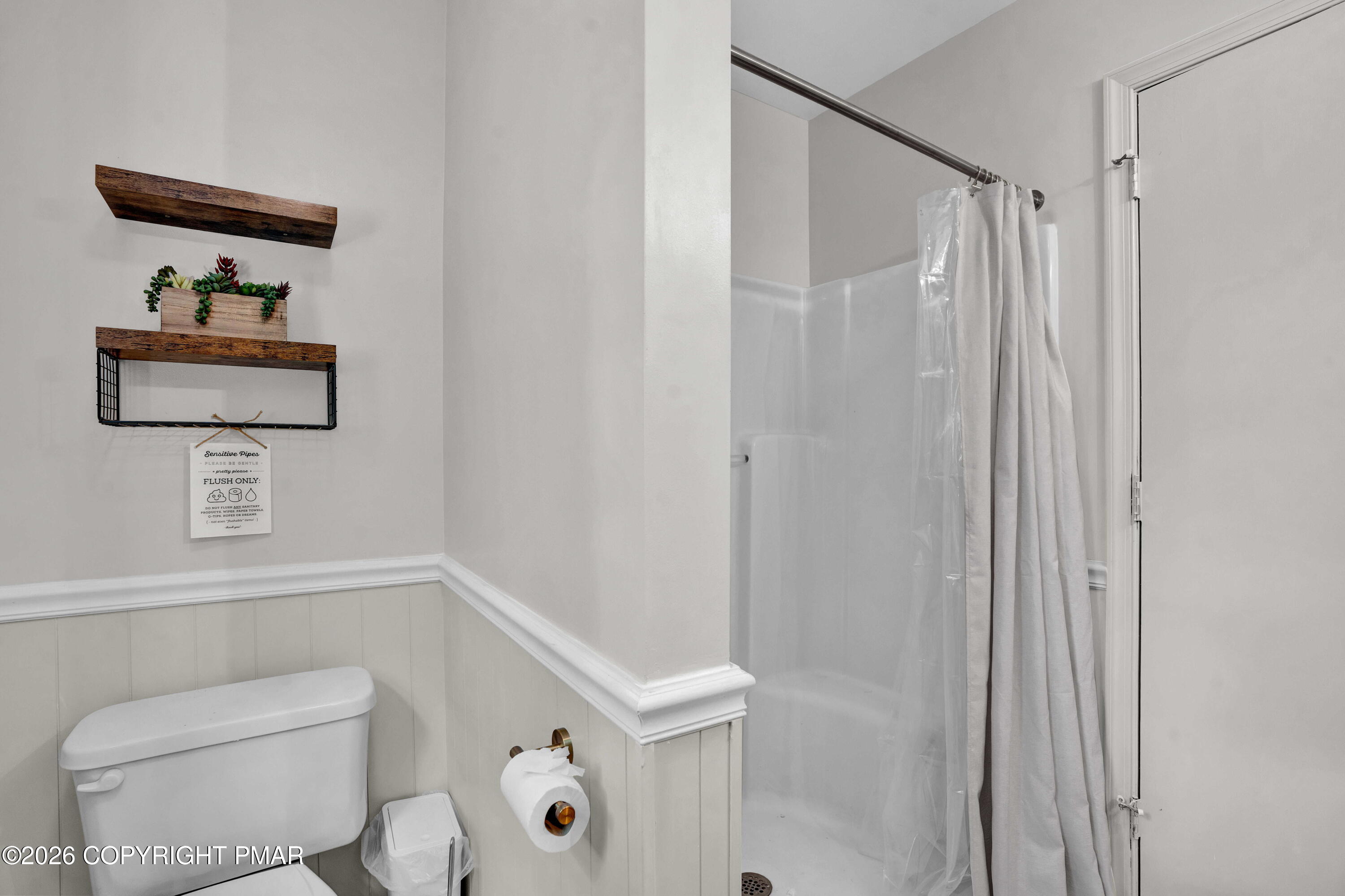24 W Creekview Drive