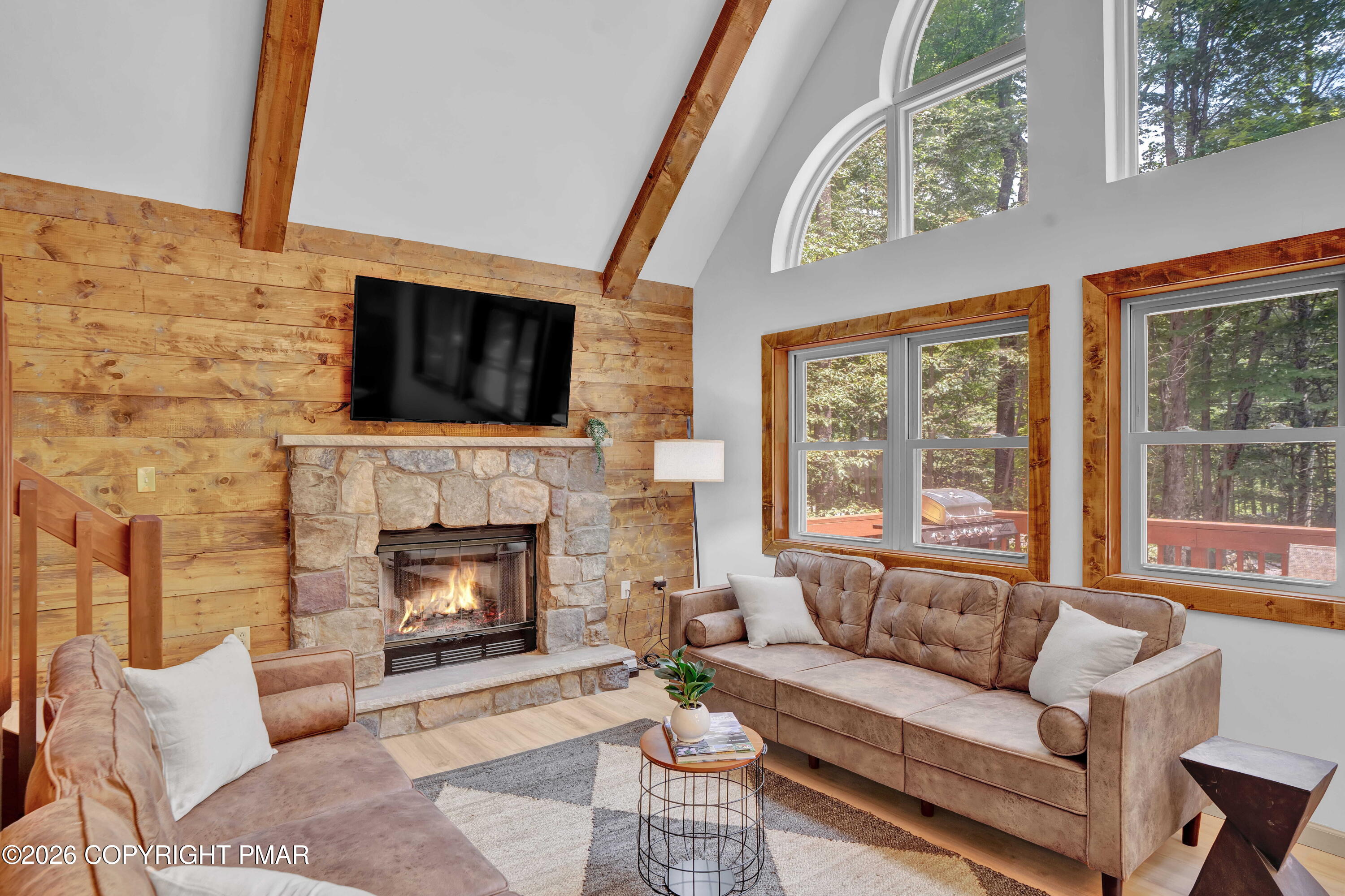 24 W Creekview Drive