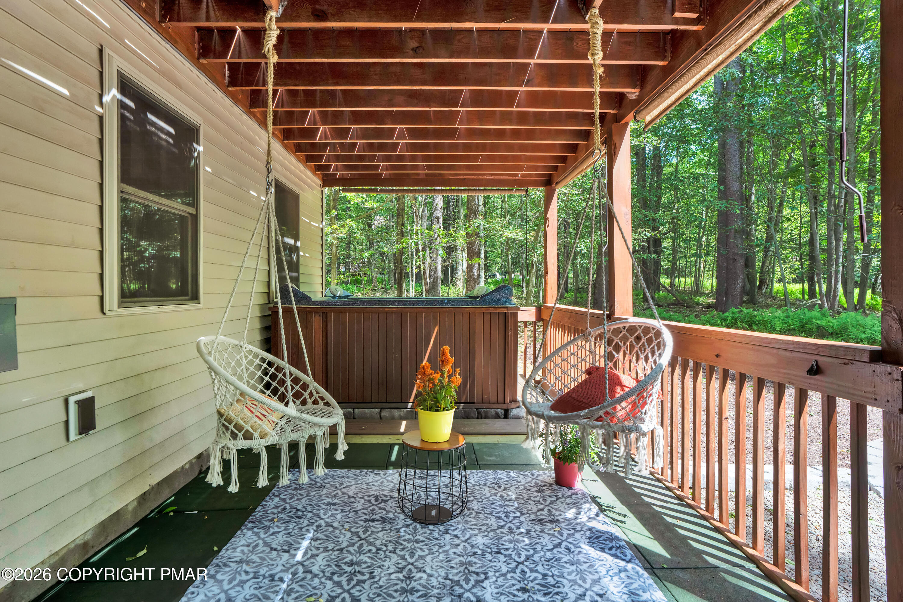 24 W Creekview Drive