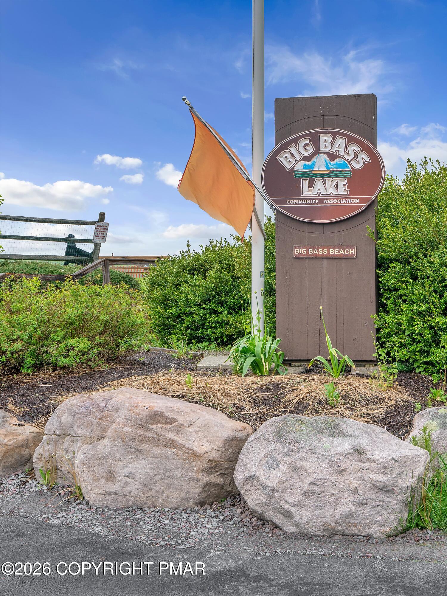 24 W Creekview Drive