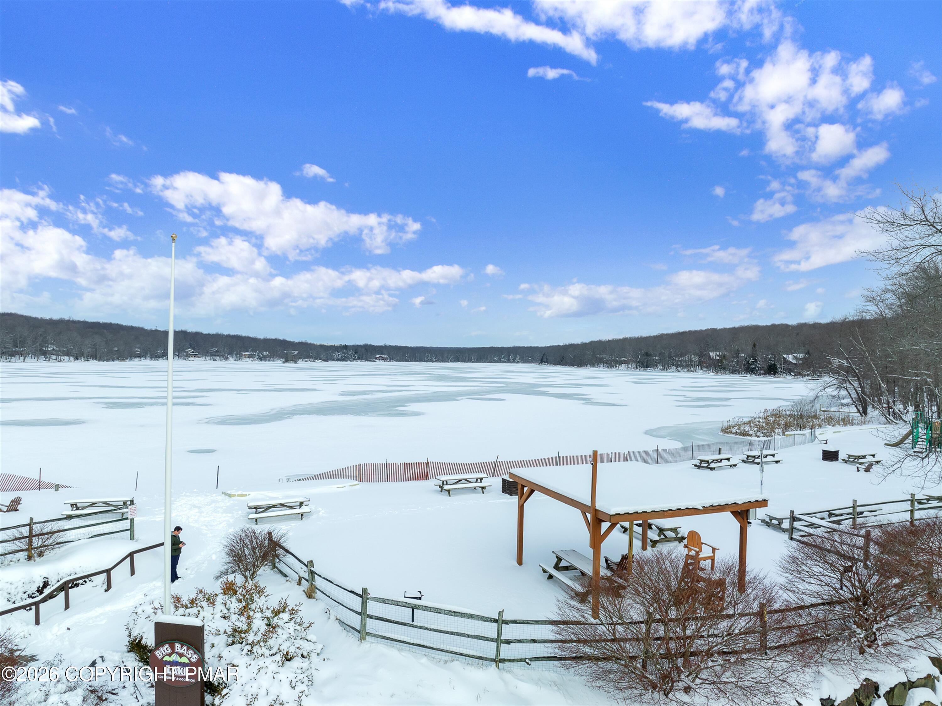 24 W Creekview Drive