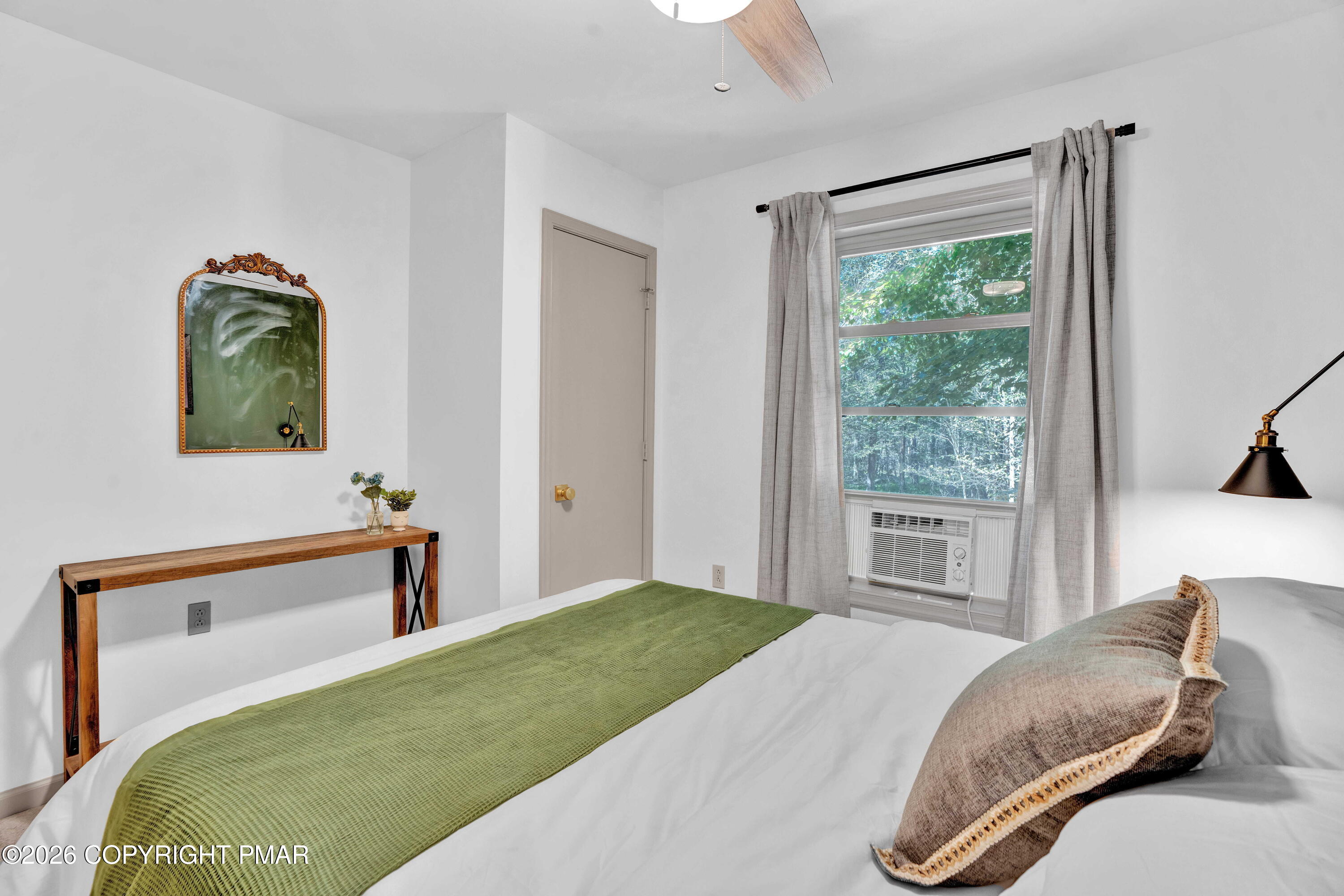 24 W Creekview Drive