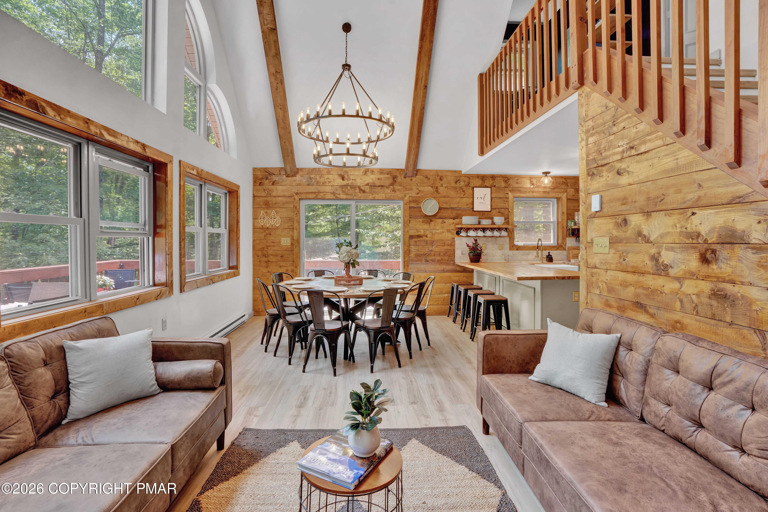24 W Creekview Drive