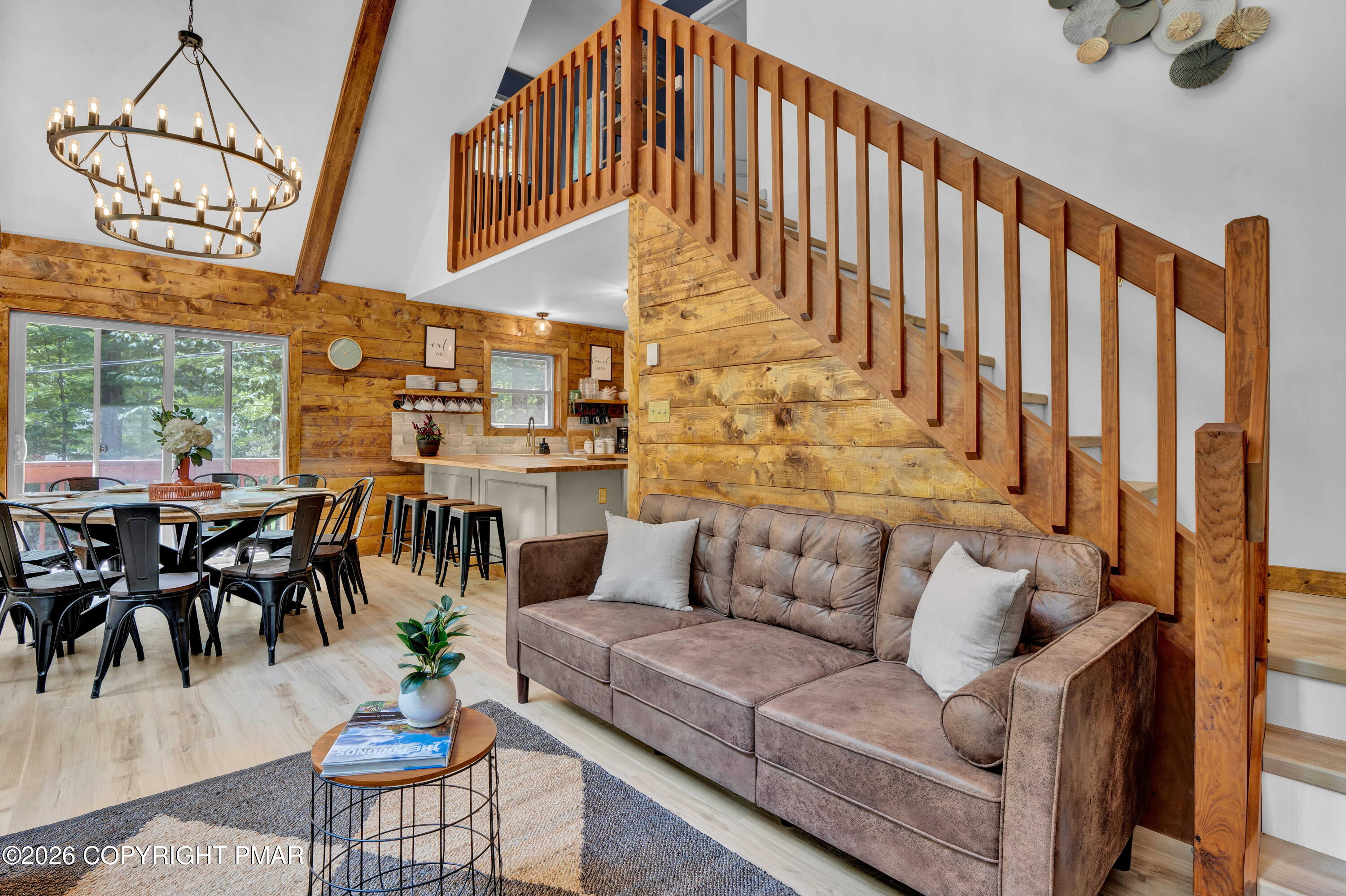 24 W Creekview Drive
