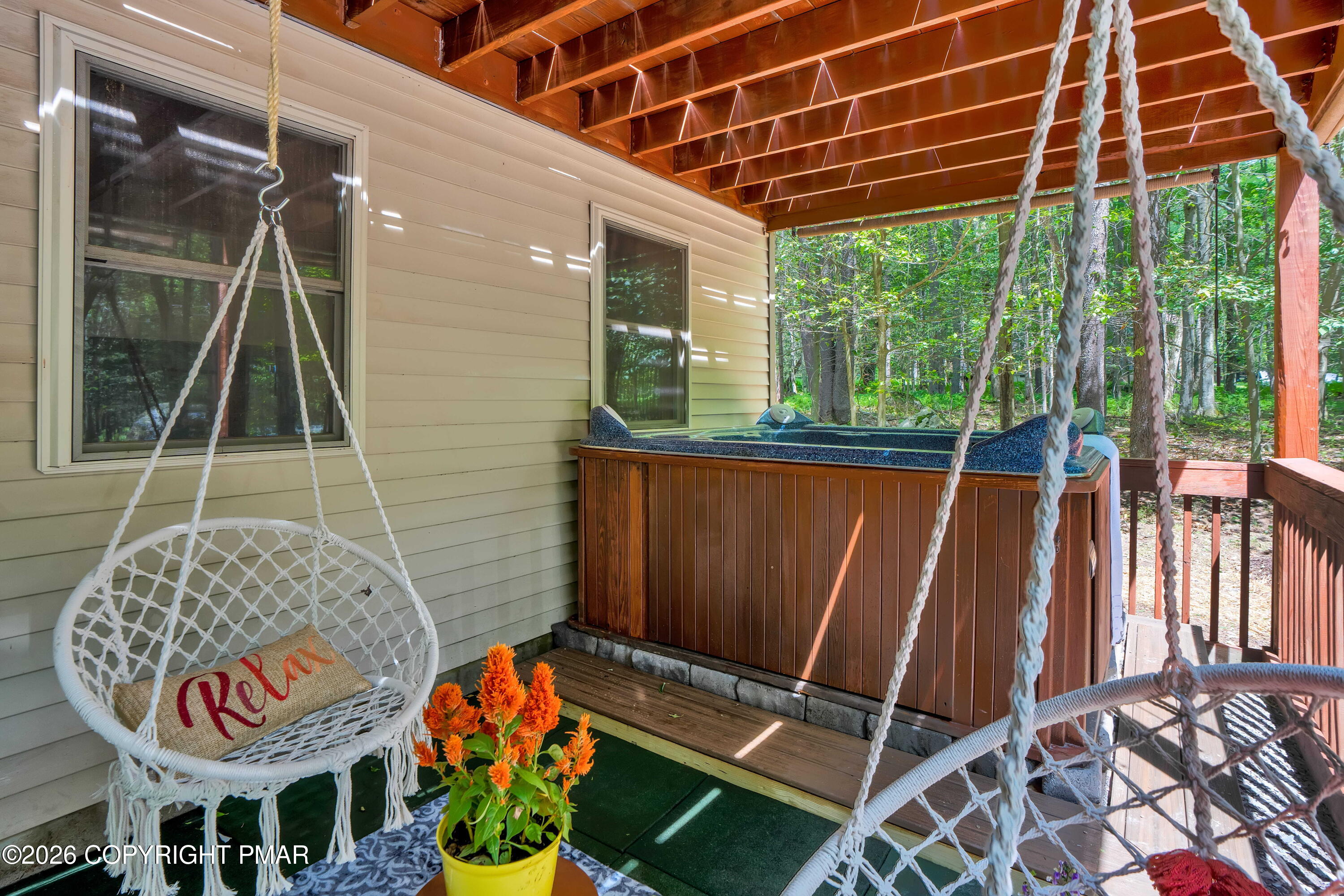 24 W Creekview Drive