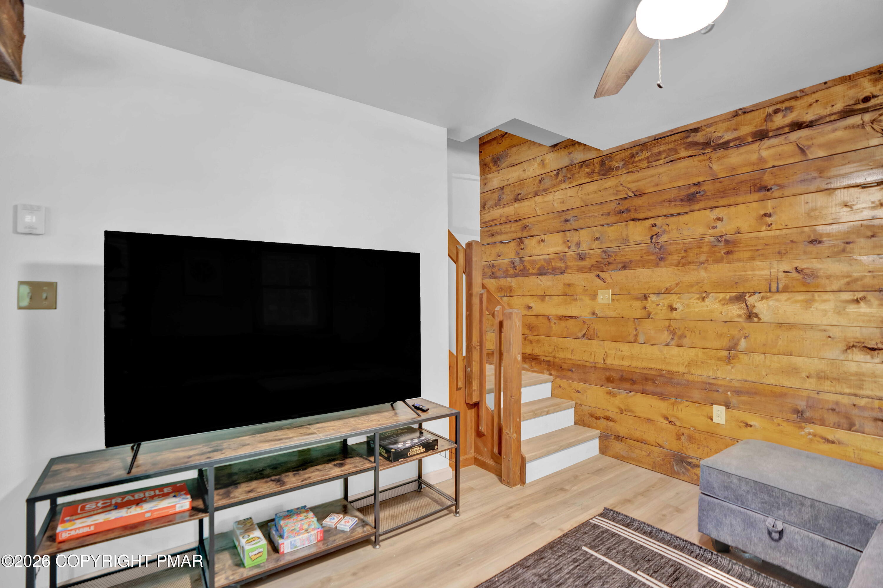 24 W Creekview Drive