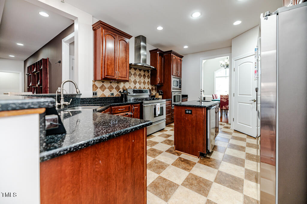 218 Roberts Road