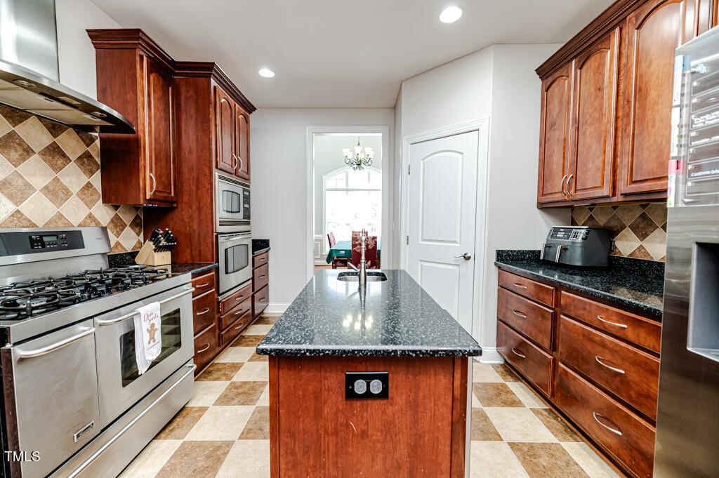 218 Roberts Road