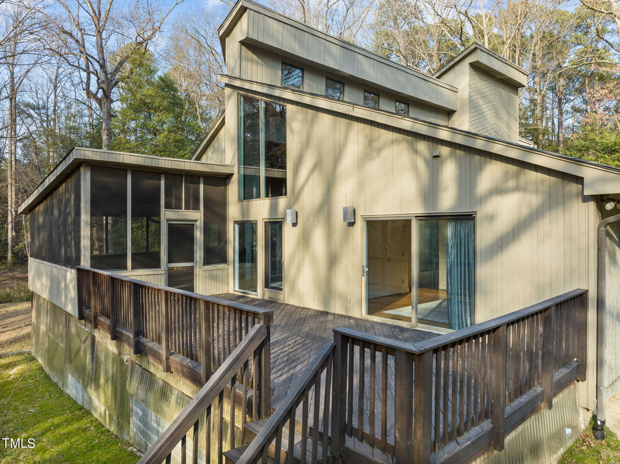 5201 William And Mary Drive