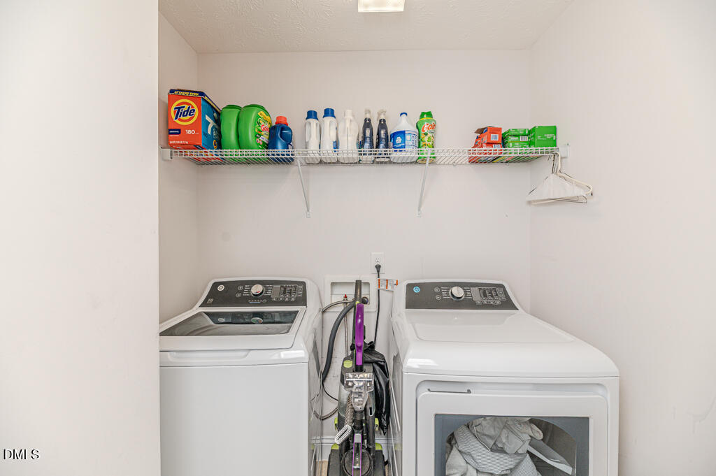 437 Spring Flowers Drive, Cameron