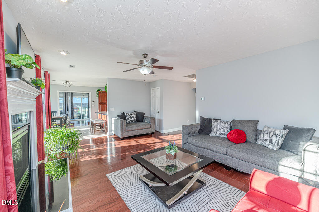 437 Spring Flowers Drive, Cameron