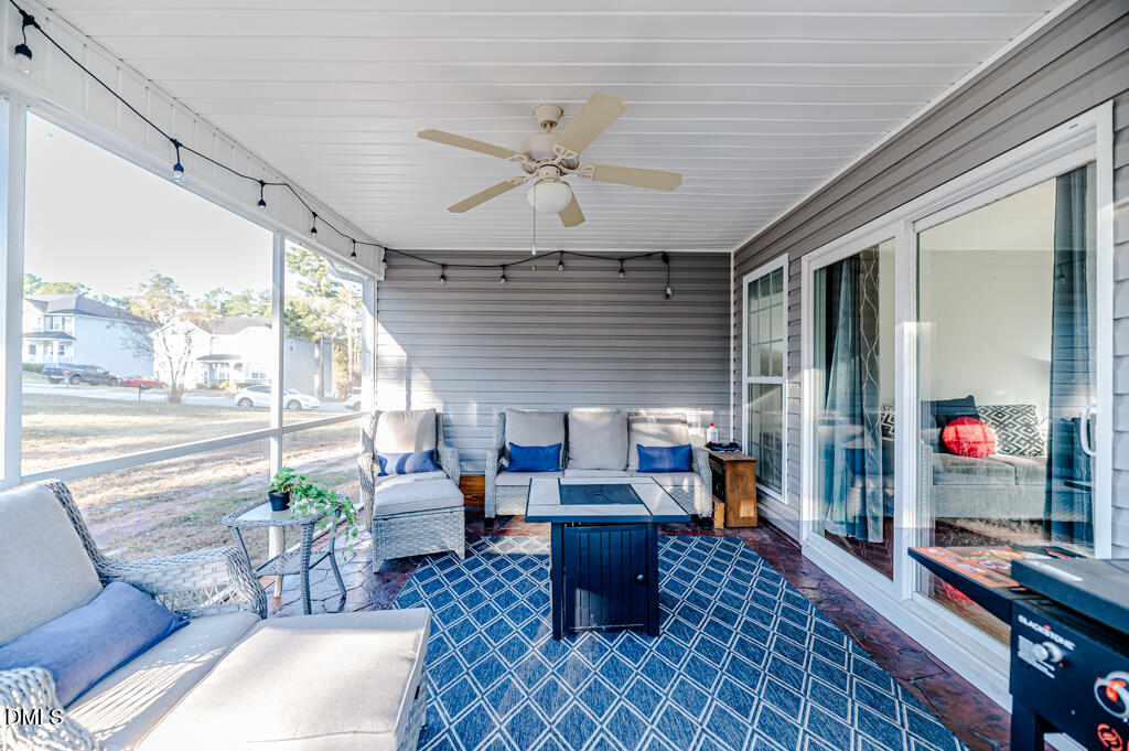 437 Spring Flowers Drive, Cameron