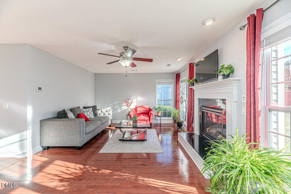 437 Spring Flowers Drive, Cameron