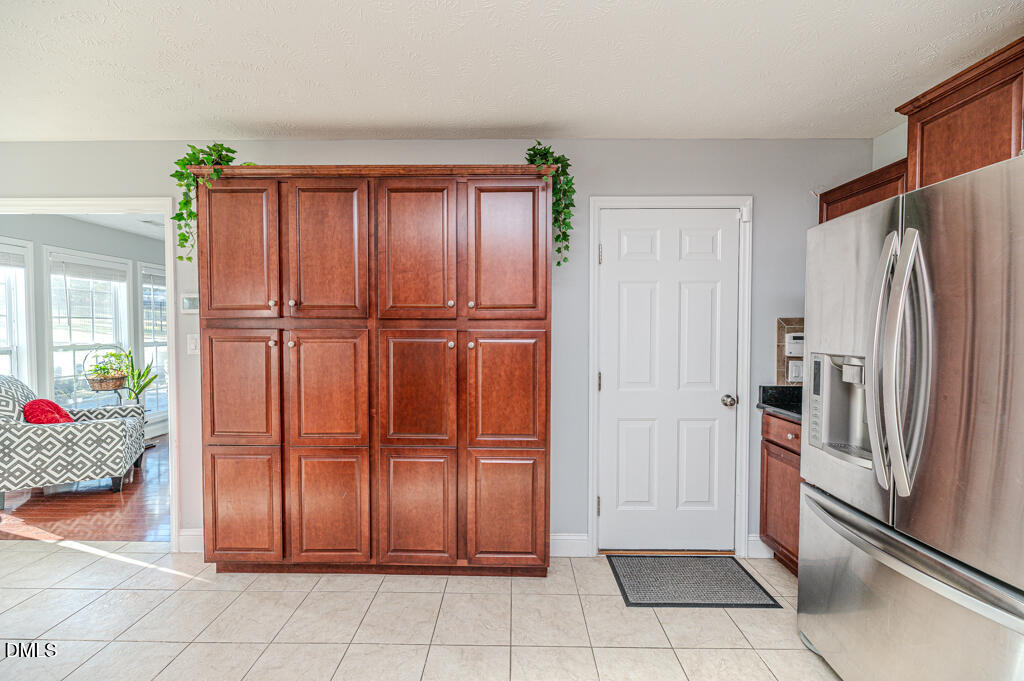 437 Spring Flowers Drive, Cameron