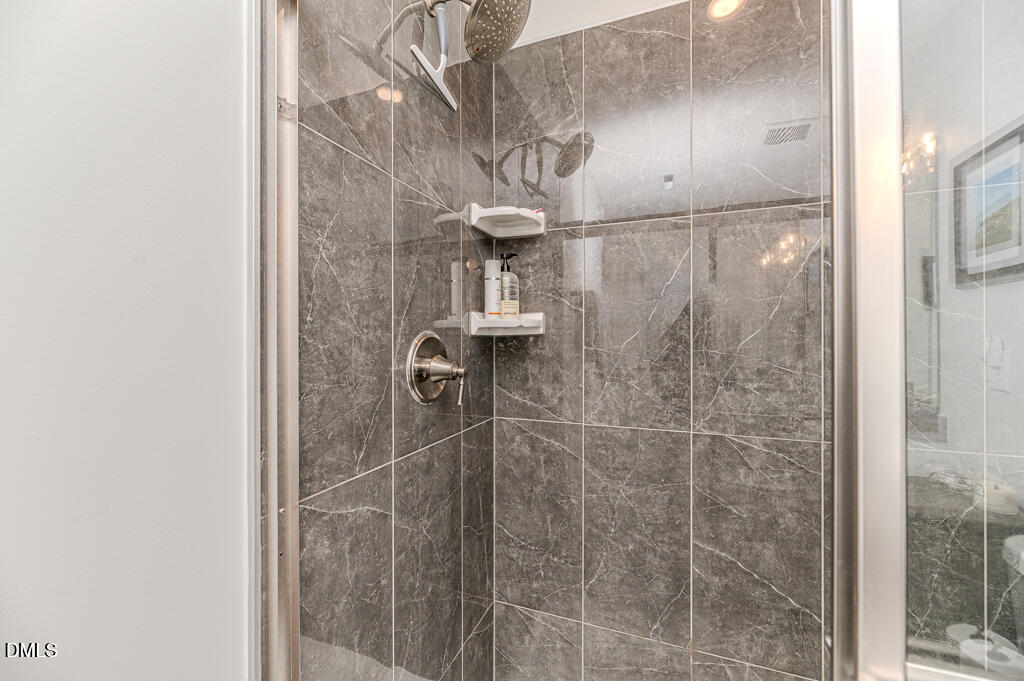 208 Golden Gate Lane