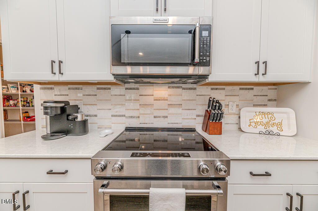 208 Golden Gate Lane