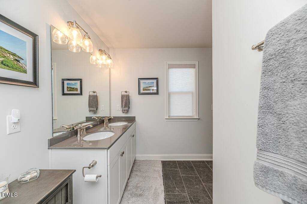 208 Golden Gate Lane