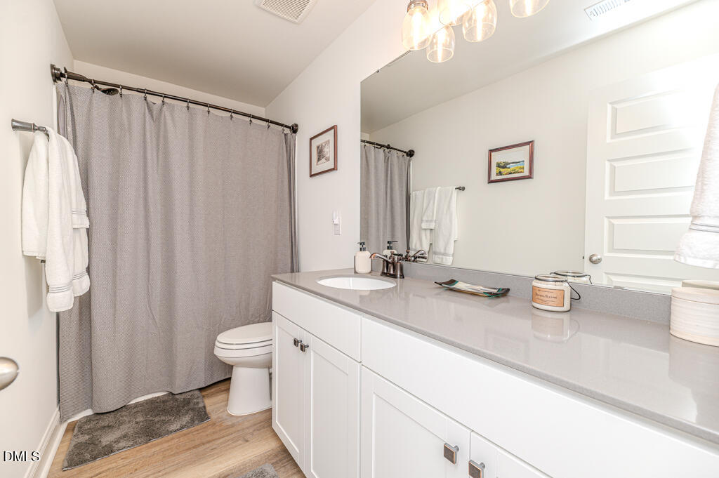 208 Golden Gate Lane