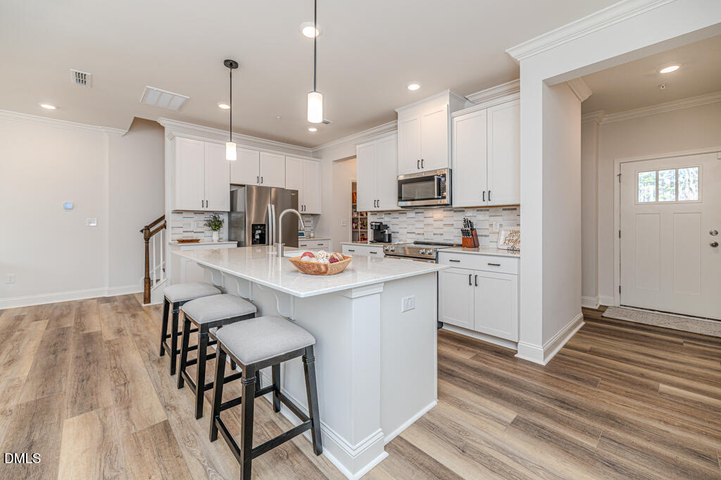 208 Golden Gate Lane