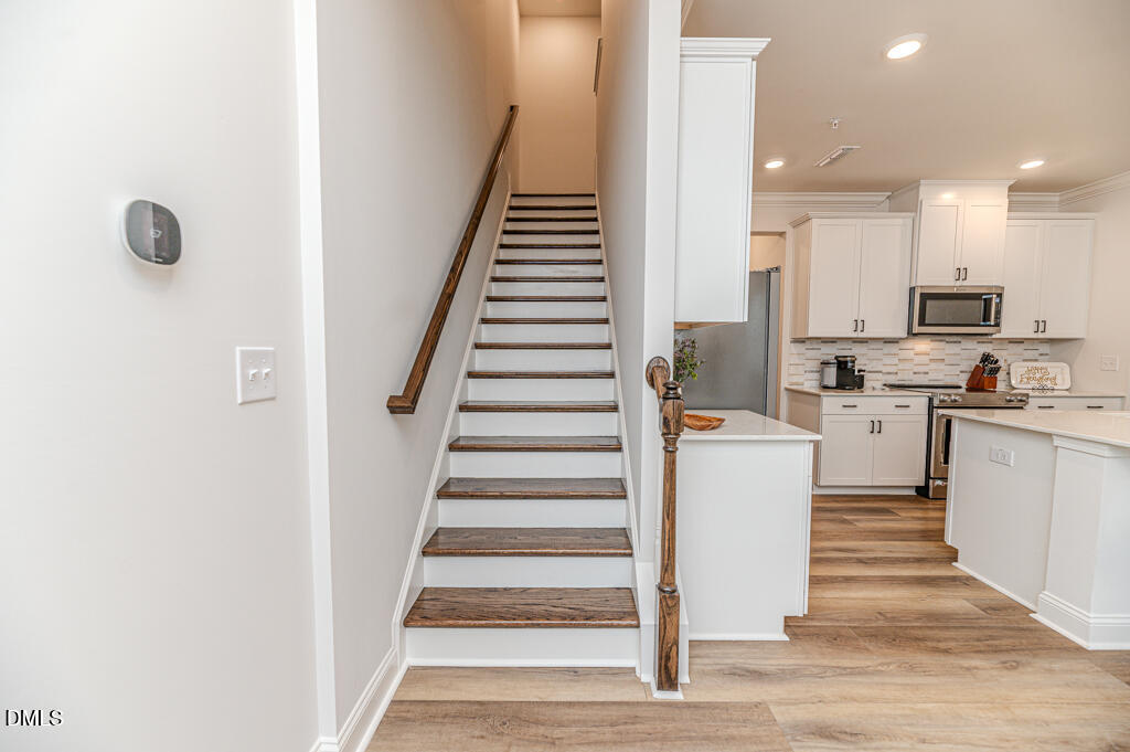 208 Golden Gate Lane