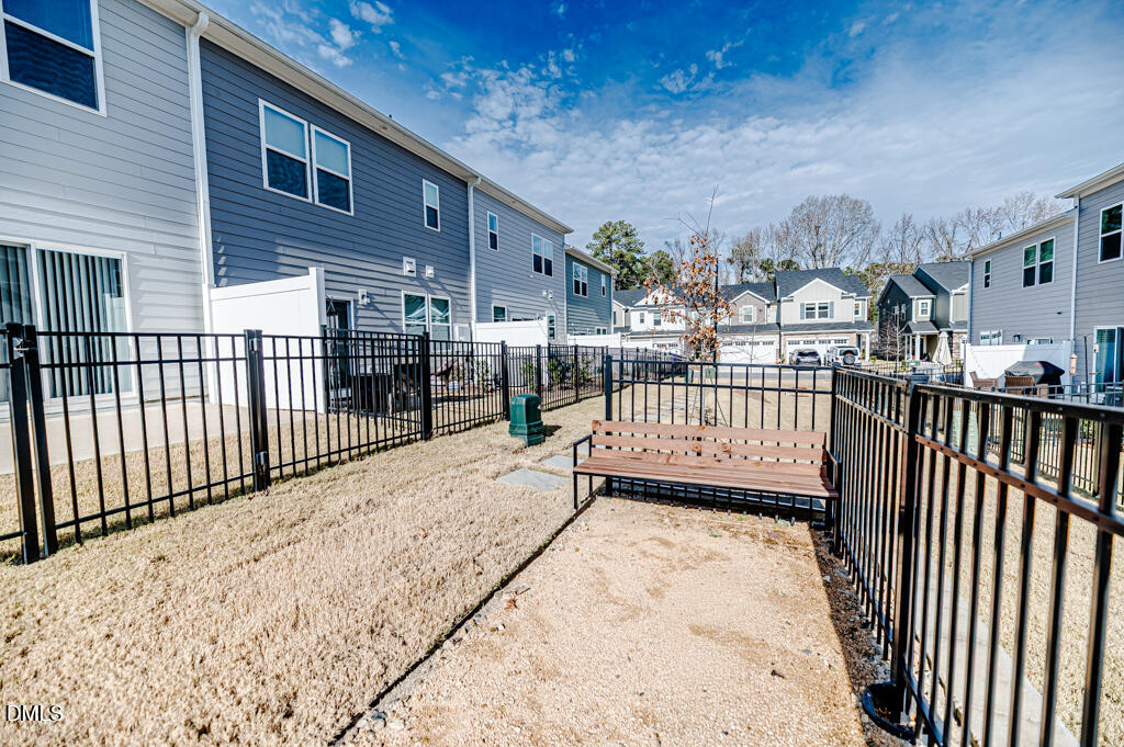 208 Golden Gate Lane