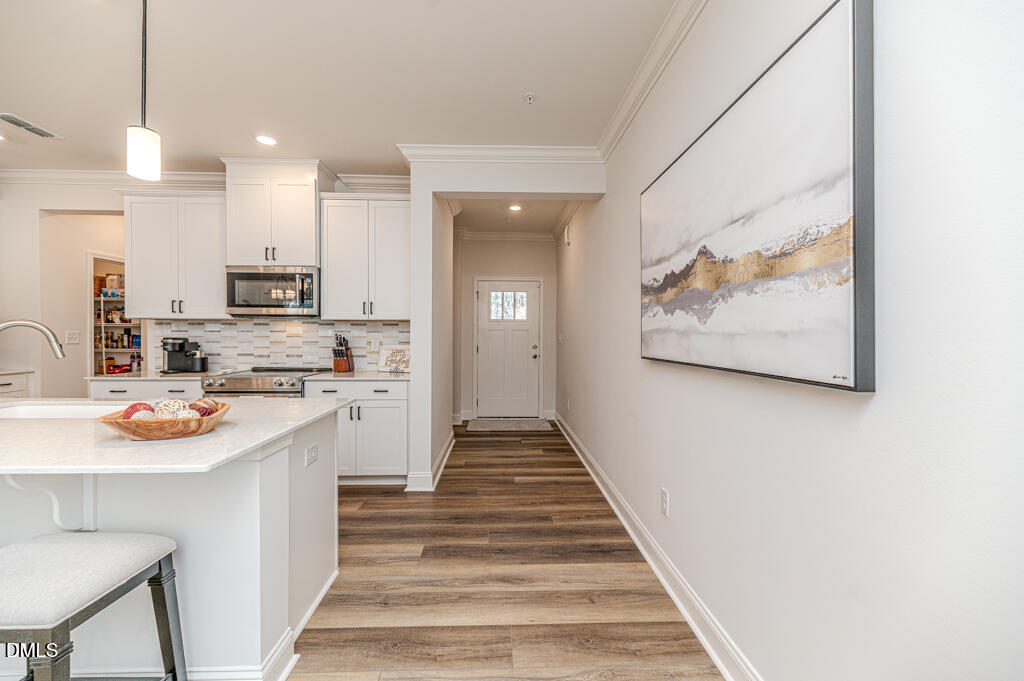 208 Golden Gate Lane