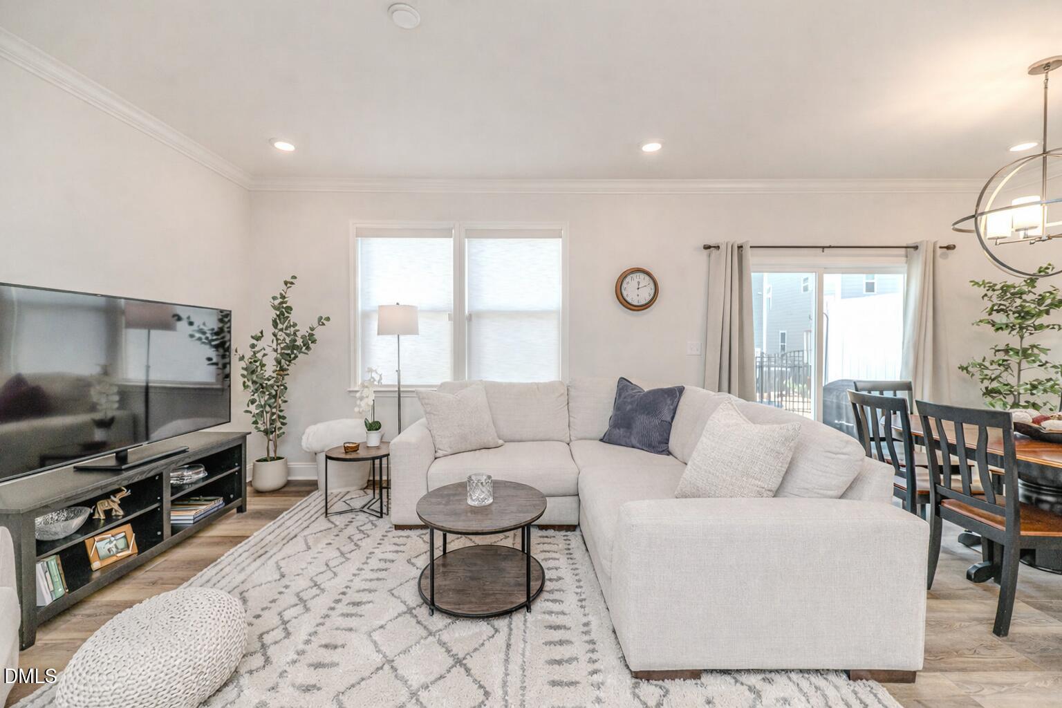 208 Golden Gate Lane