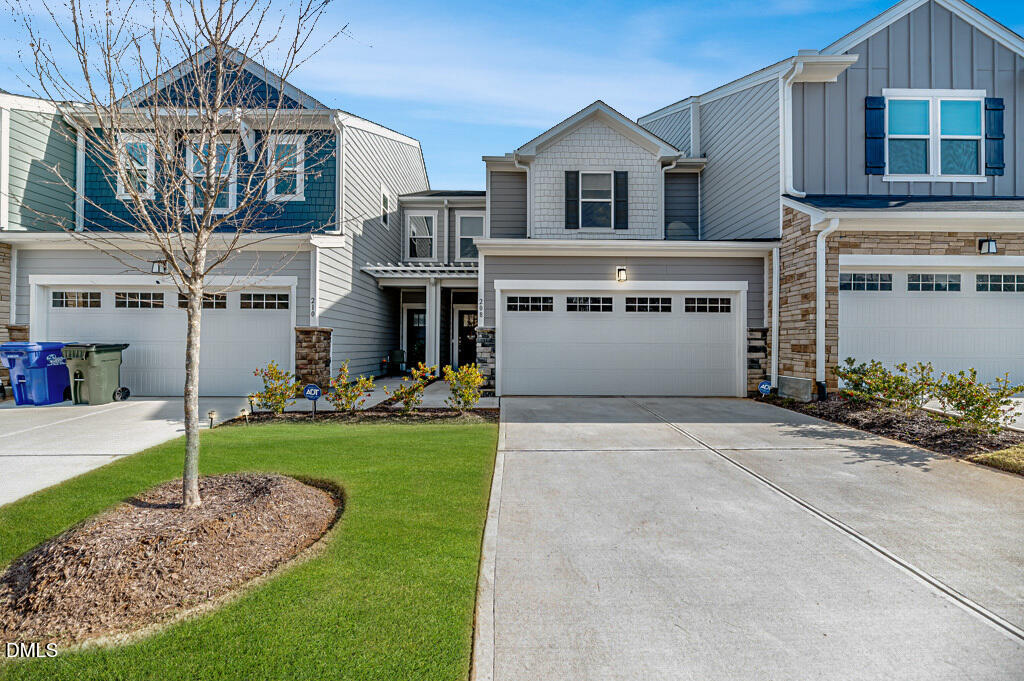 208 Golden Gate Lane