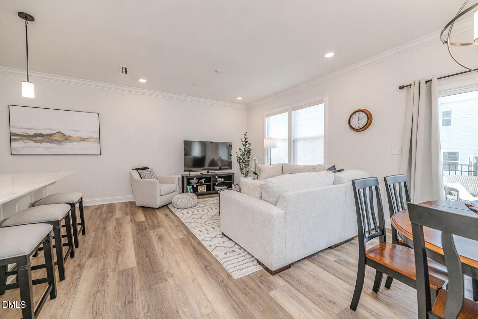 208 Golden Gate Lane