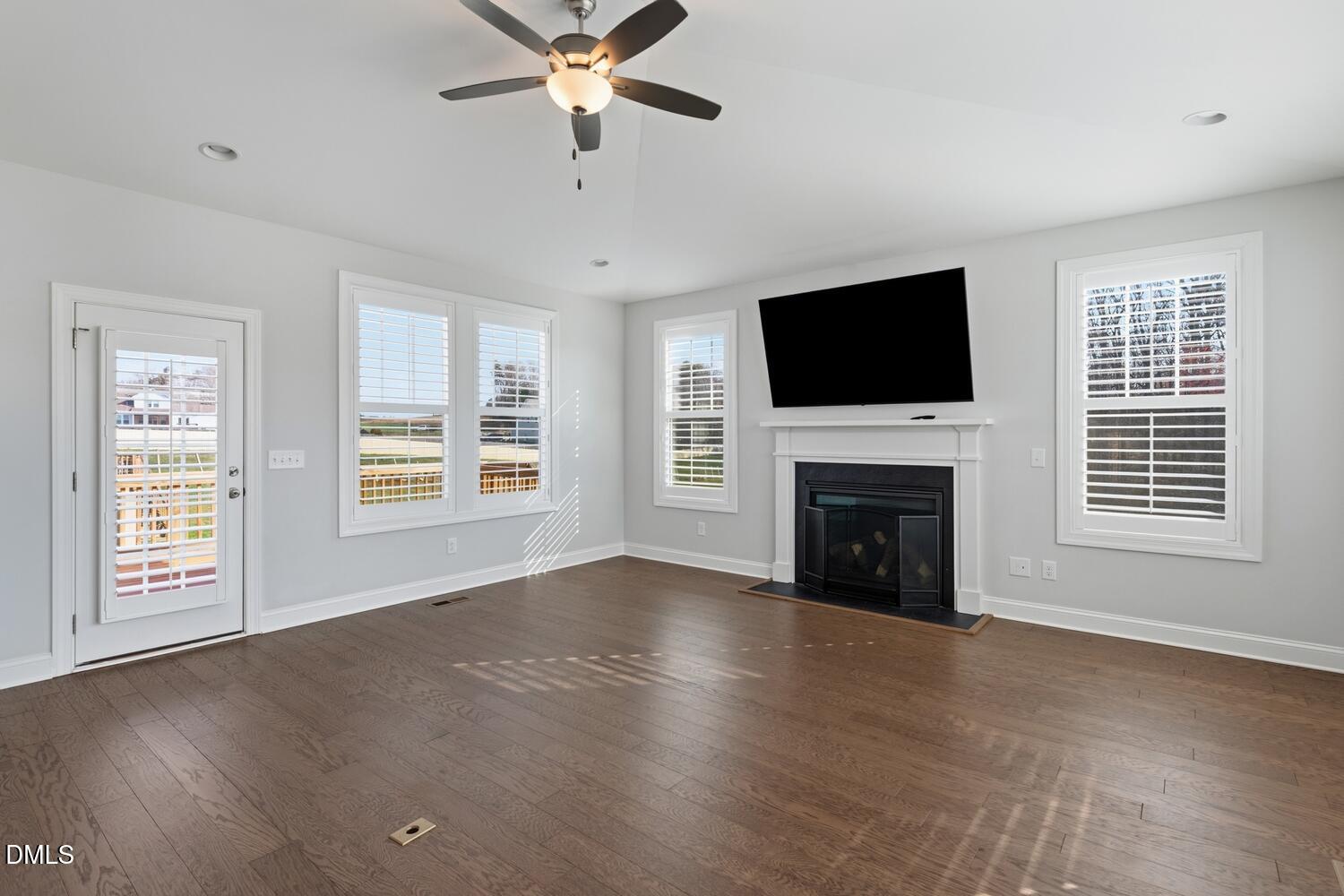 4852 Grosbeak Court