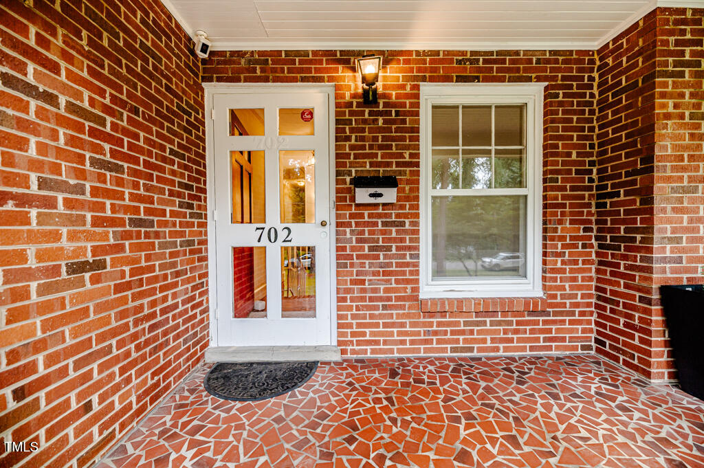 702 N Vance Street