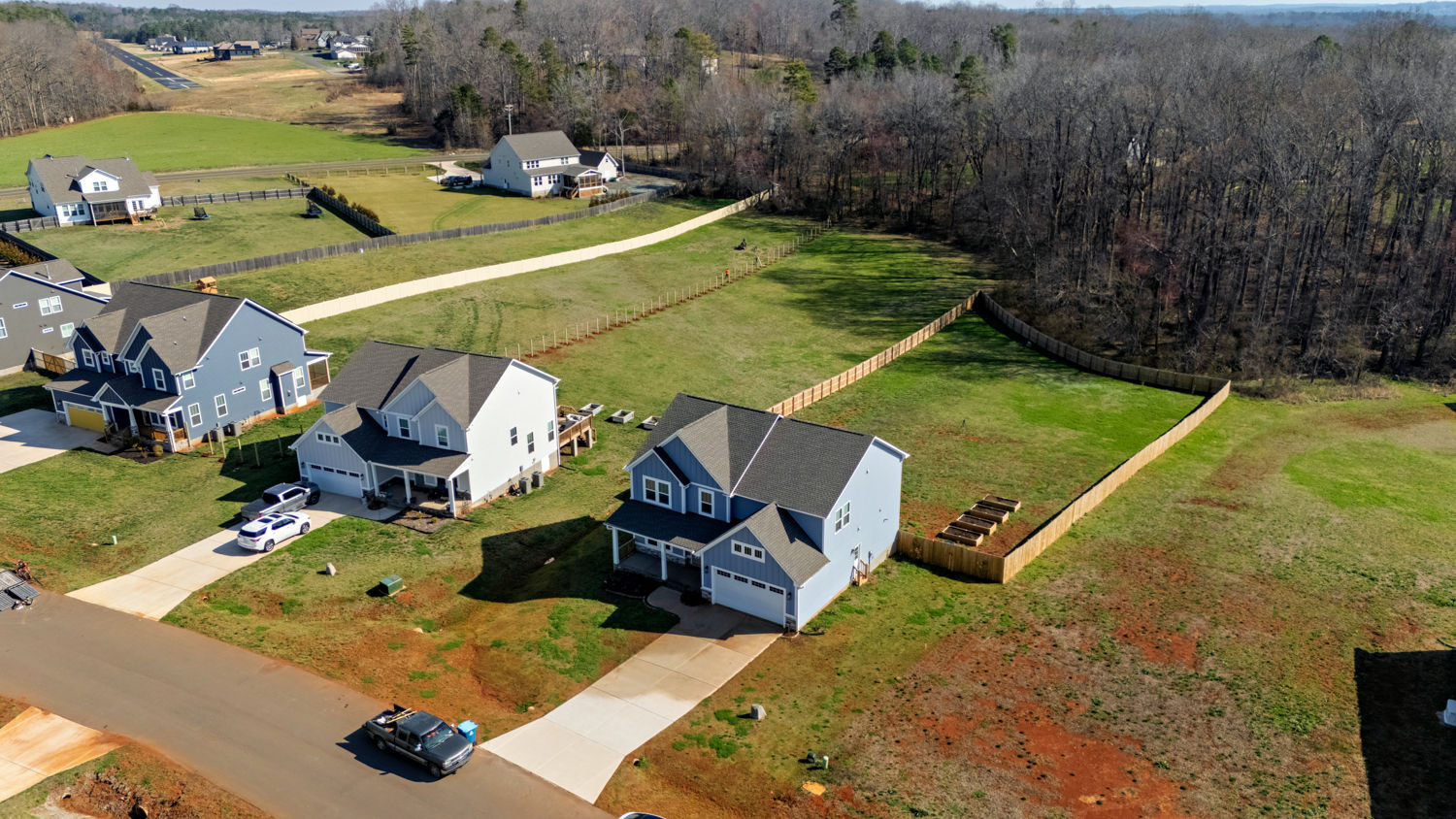 4852 Grosbeak Court