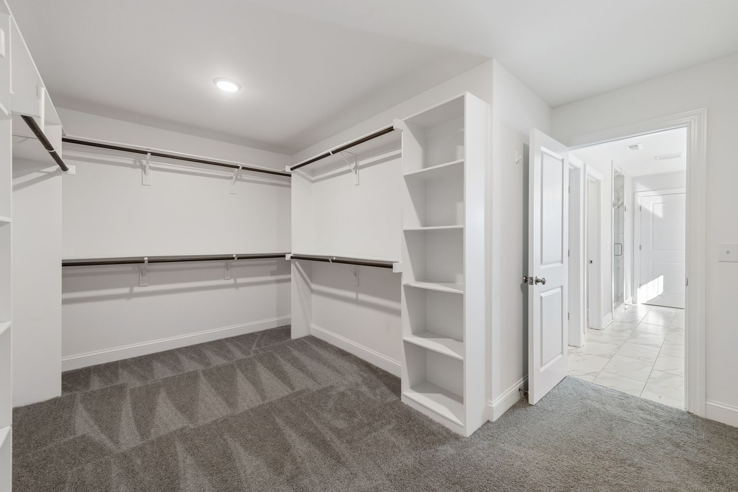 4852 Grosbeak Court