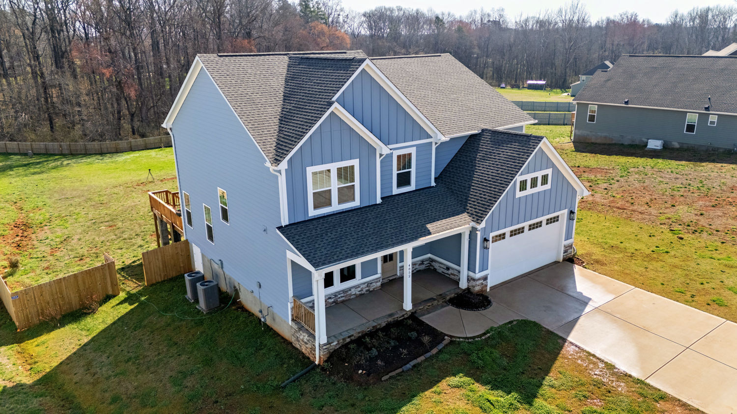 4852 Grosbeak Court