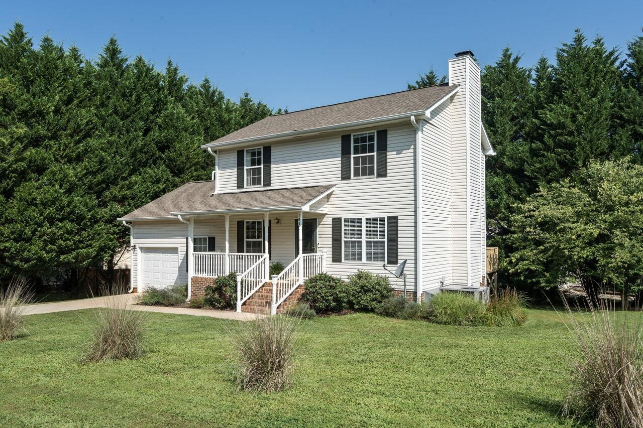 106 Creekbrook Court