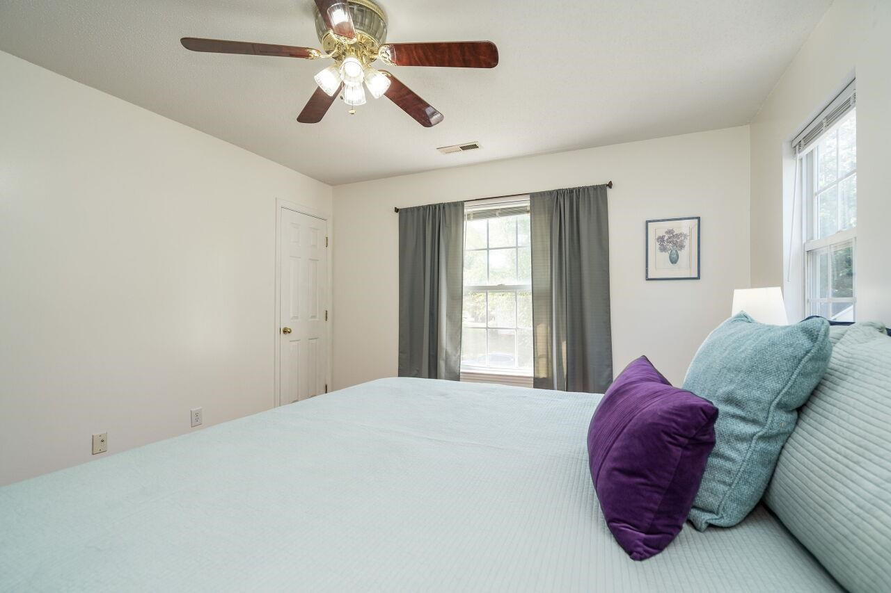 106 Creekbrook Court