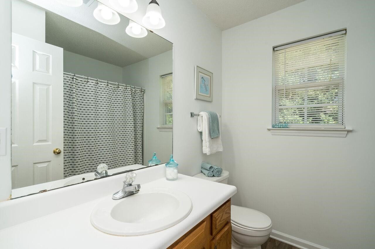 106 Creekbrook Court