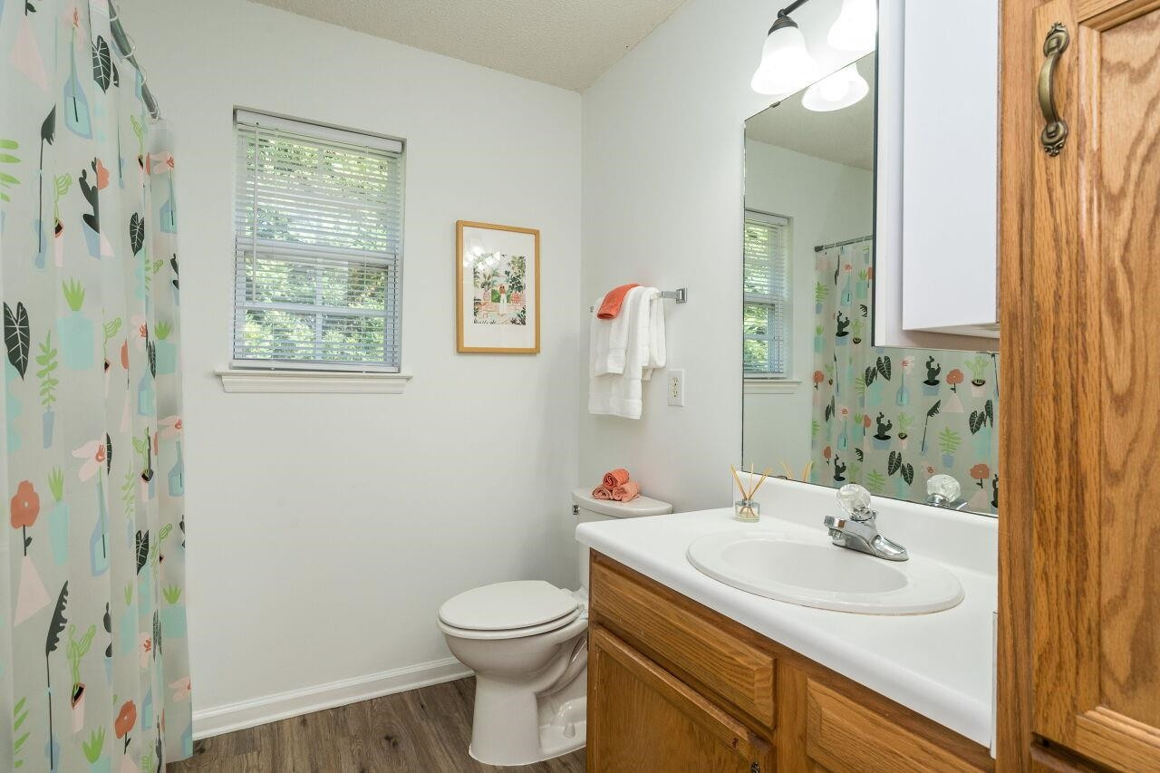106 Creekbrook Court