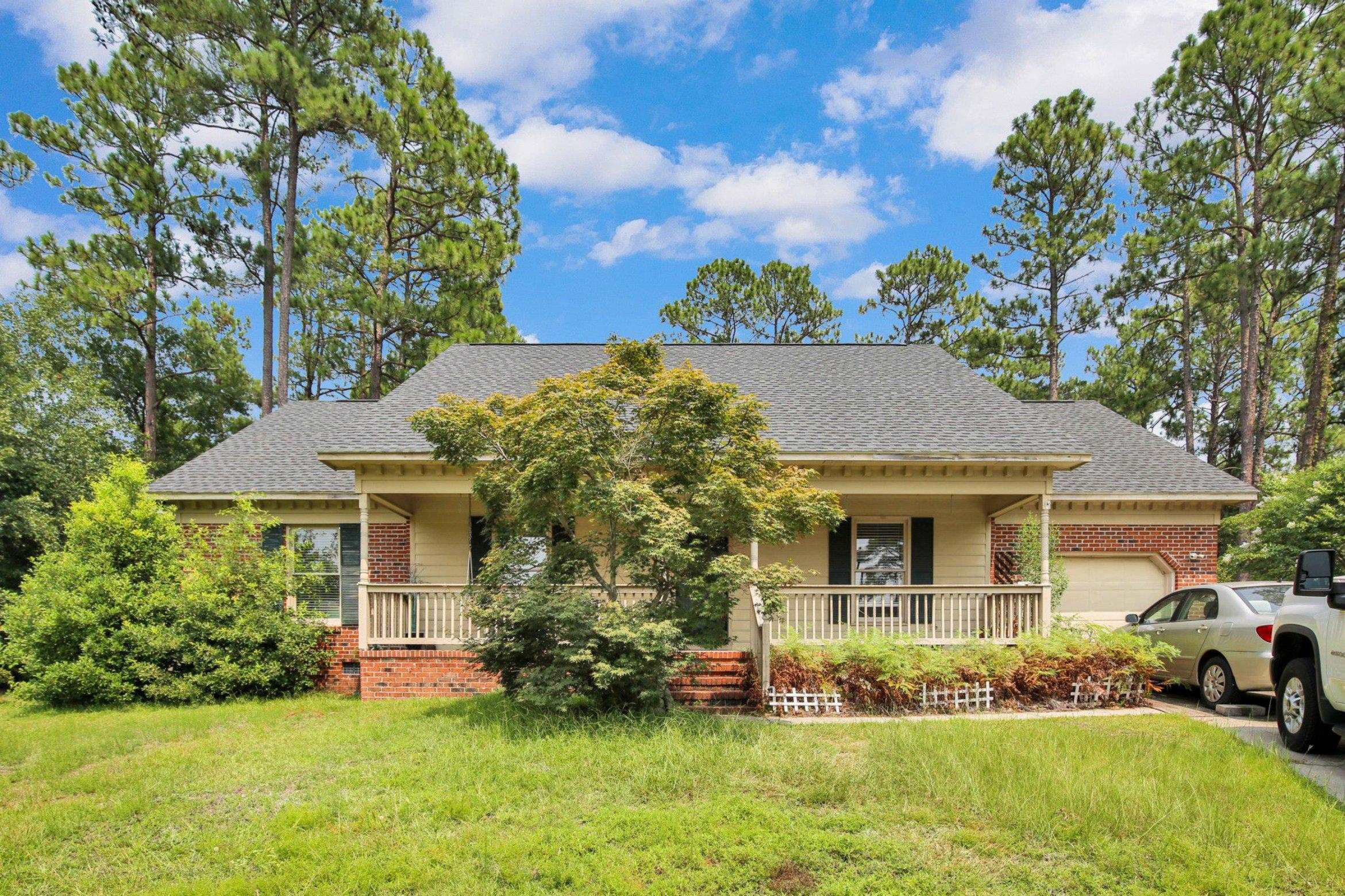 2395 Dunwoody Drive