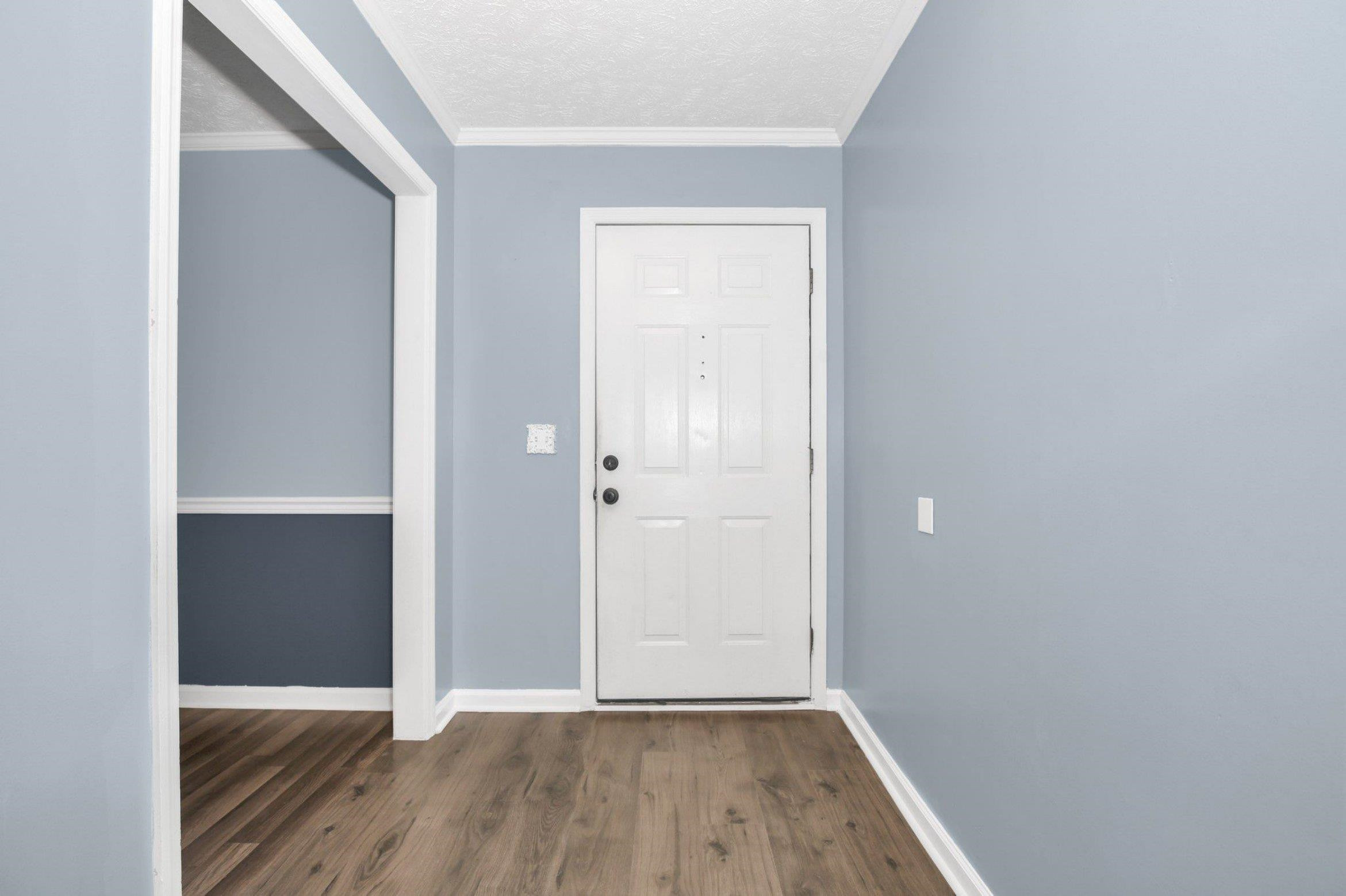2395 Dunwoody Drive
