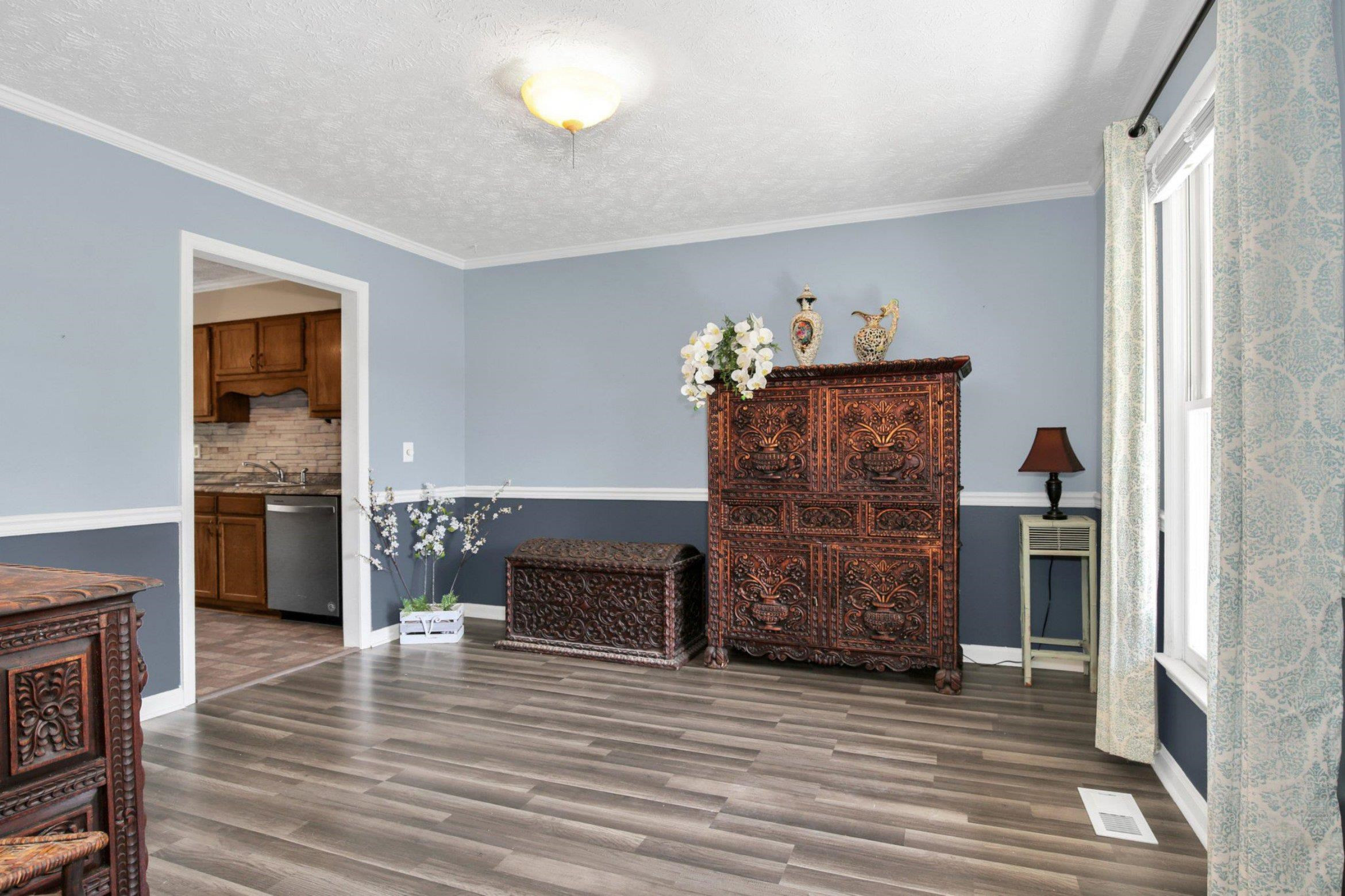 2395 Dunwoody Drive