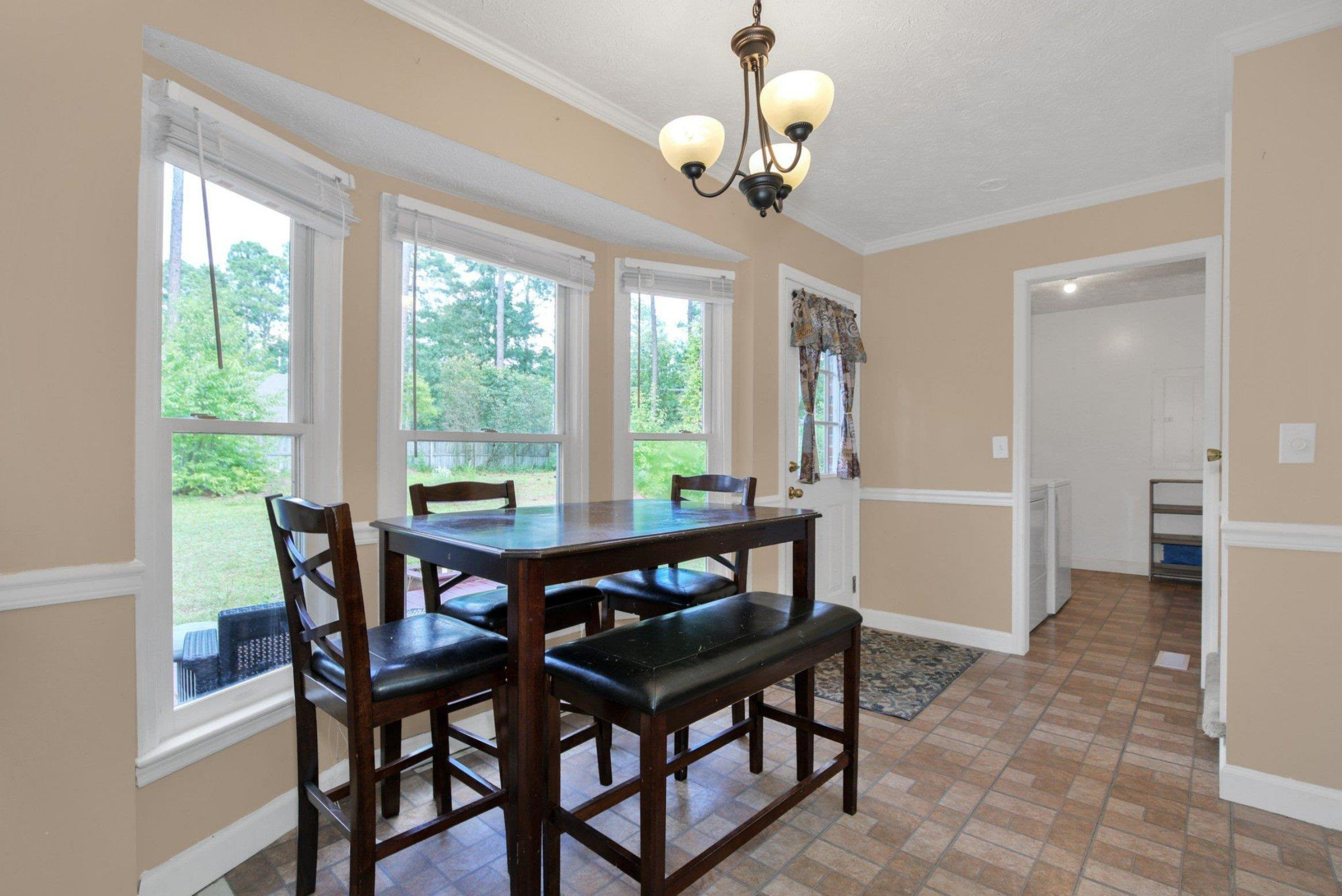 2395 Dunwoody Drive