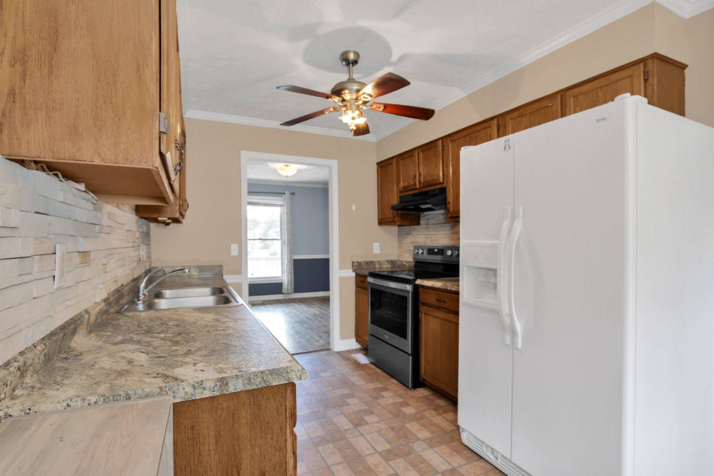 2395 Dunwoody Drive