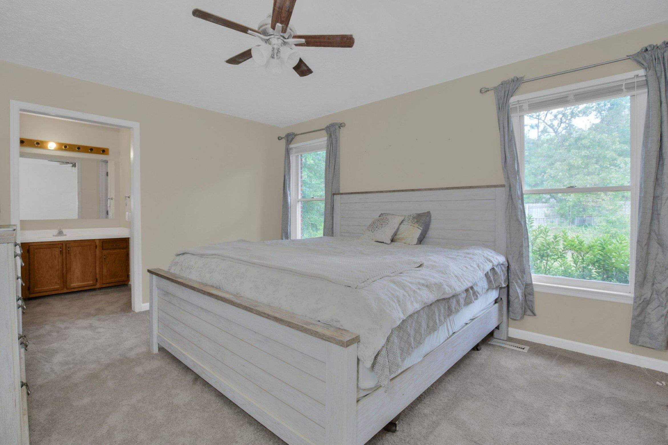 2395 Dunwoody Drive