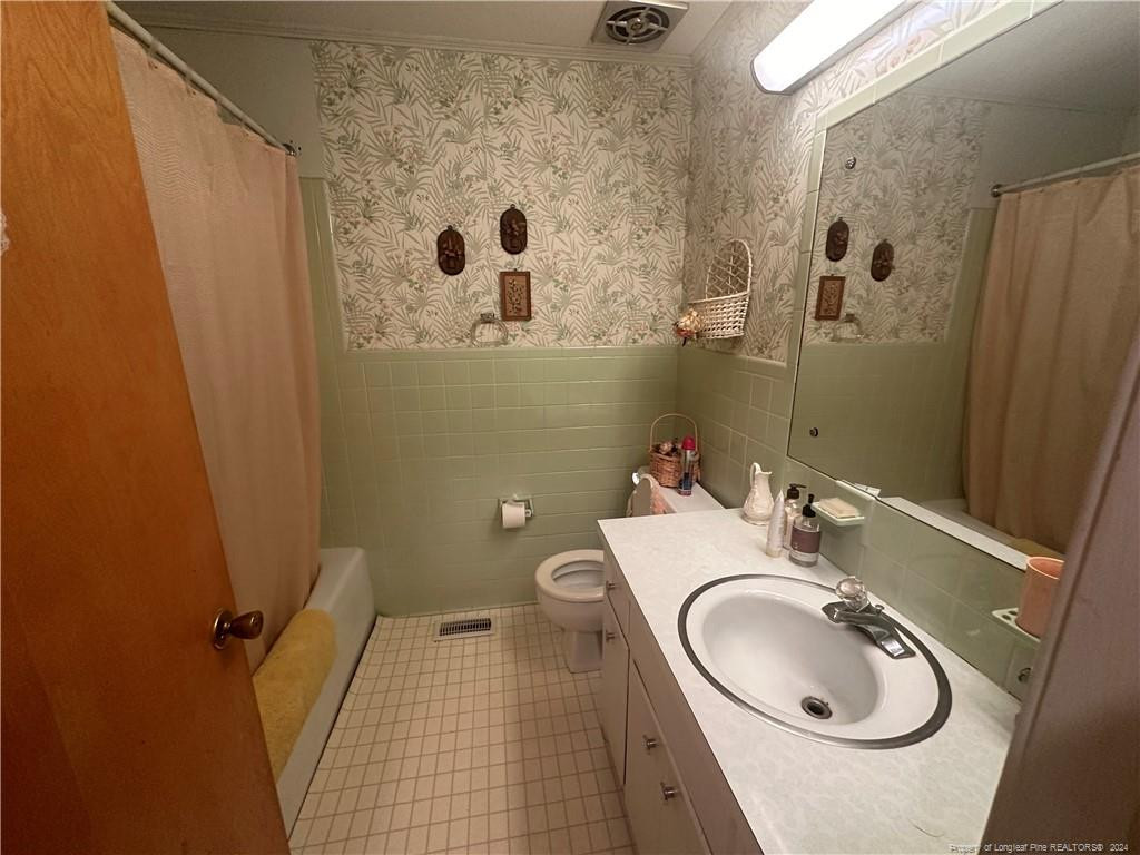 609 Canterbury Road