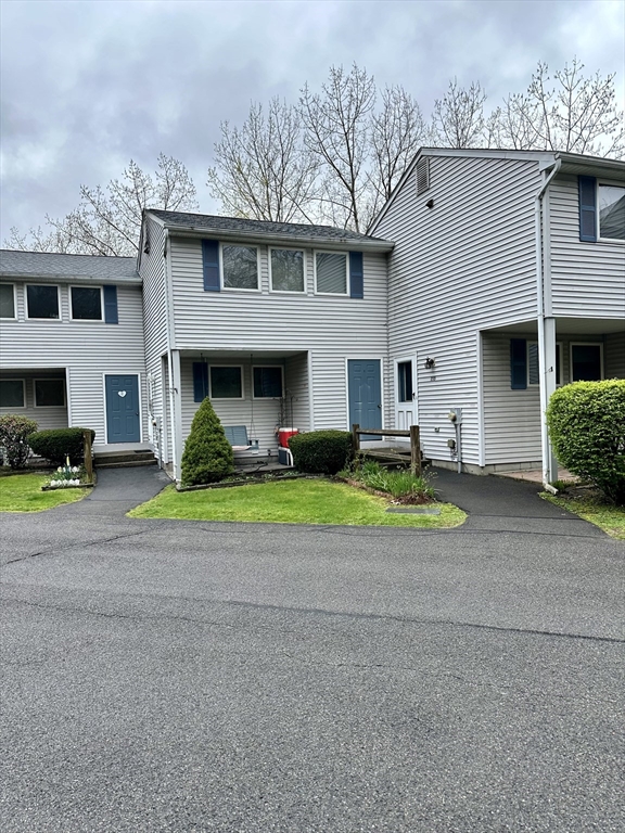 255 Briar Way #255