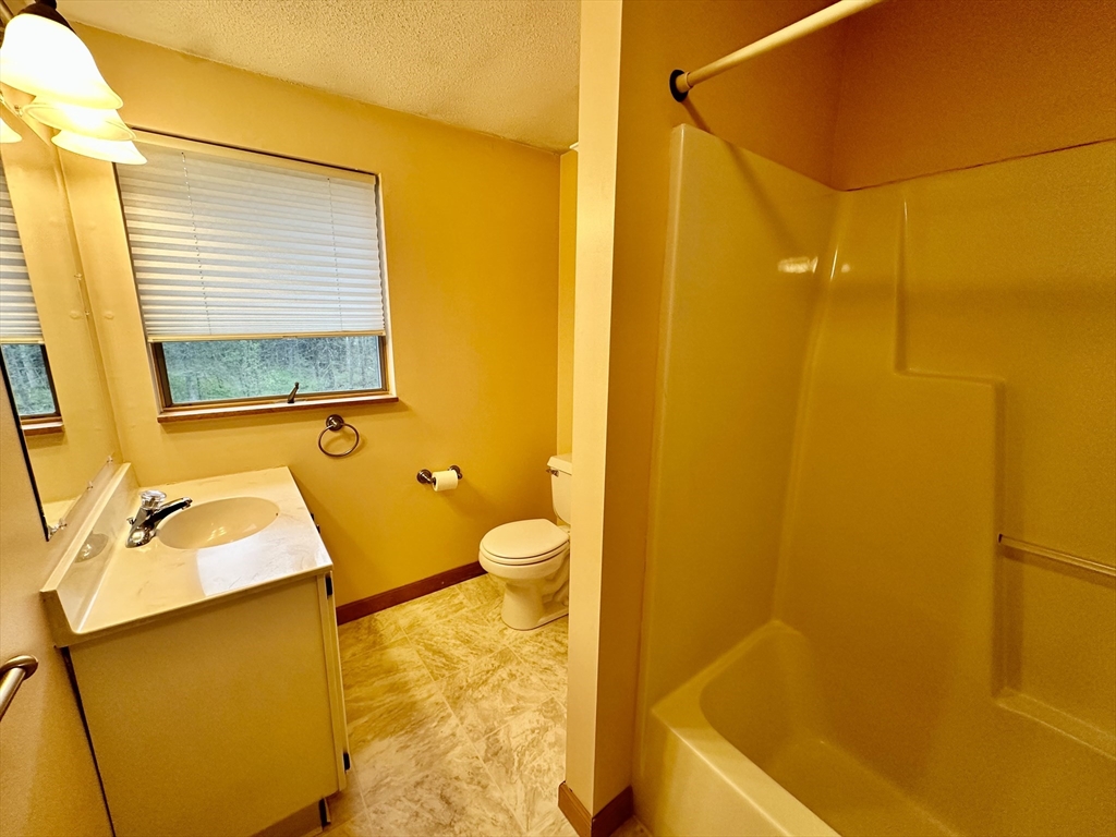 255 Briar Way #255