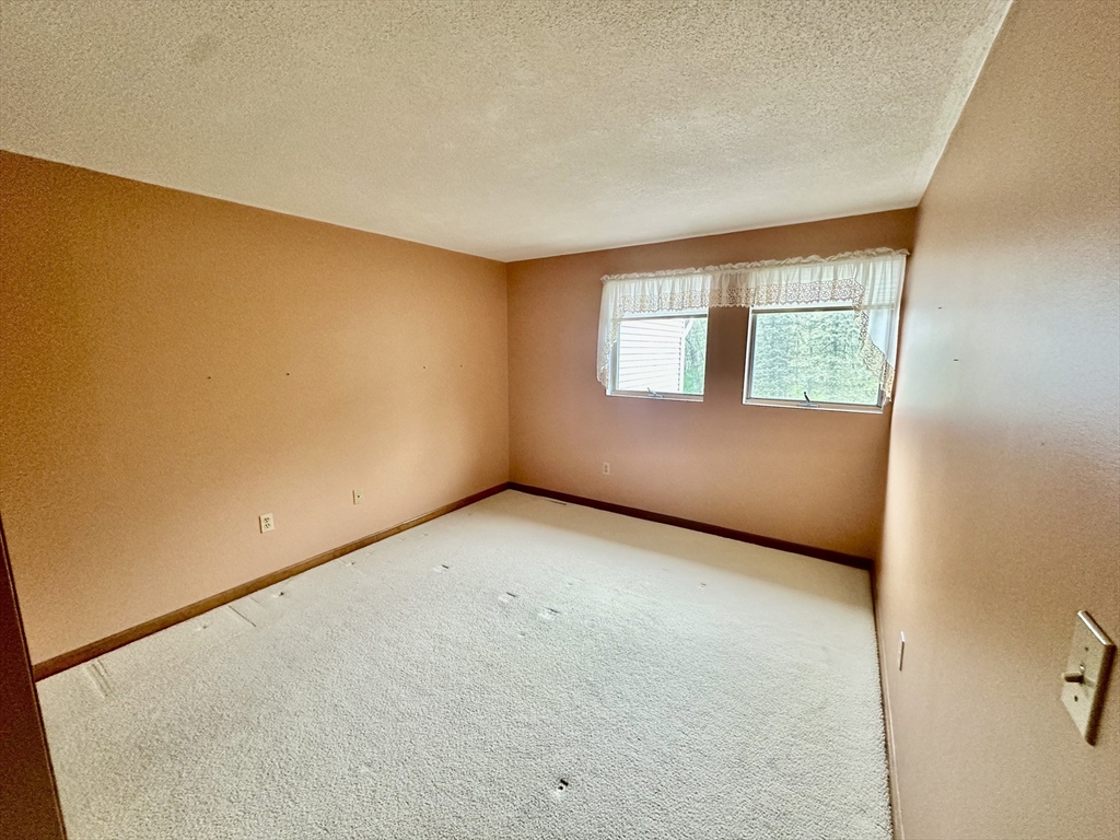 255 Briar Way #255