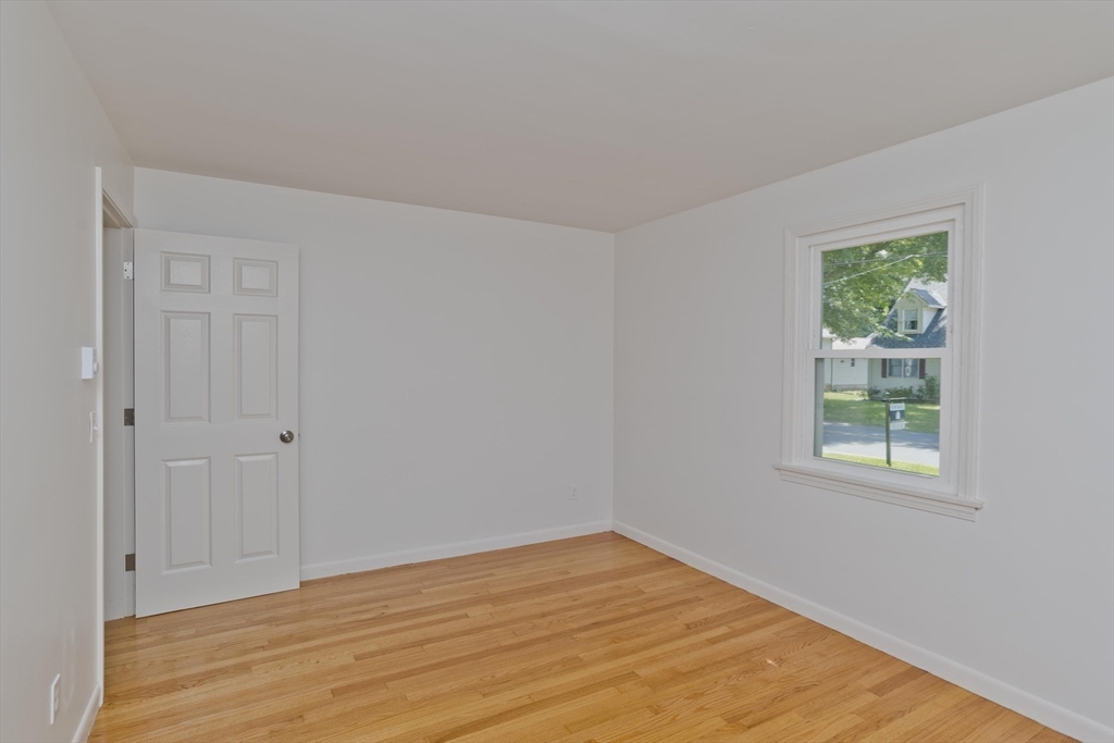 36 Thayer St